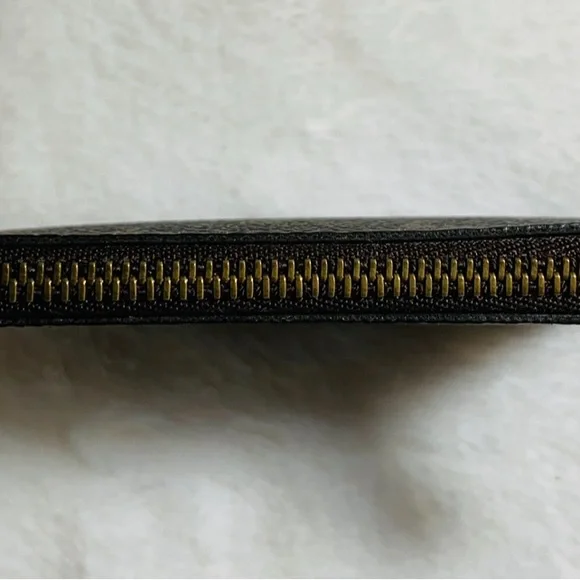 ❌❌SOLD❌❌100% Authentic Louis Vuitton Key Cles. - Picture 12 of 16